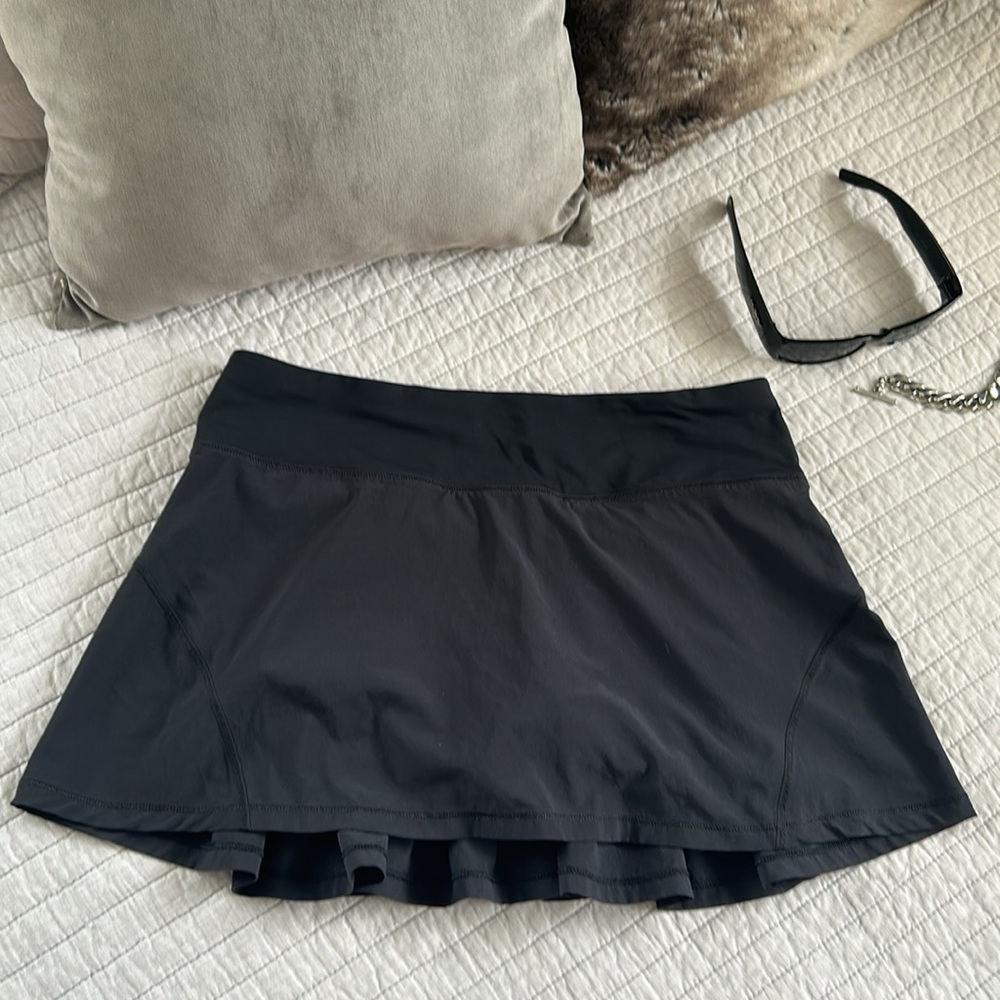 Vtg rare Lululemon Circuit Breaker pleated Skort II black size 6 women’s - Picture 2 of 15